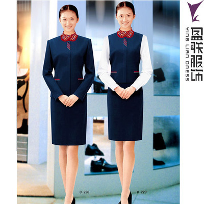 專業(yè)定制，彰顯風(fēng)范——廈門盈聯(lián)服飾為您打造高品質(zhì)空姐制服